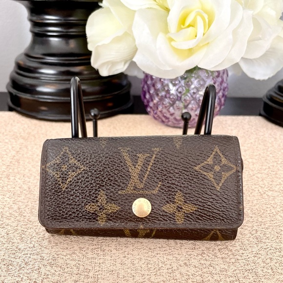 Authentic Louis Vuitton Monogram 4 Key Wallet Card Holder - Picture 2 of 16